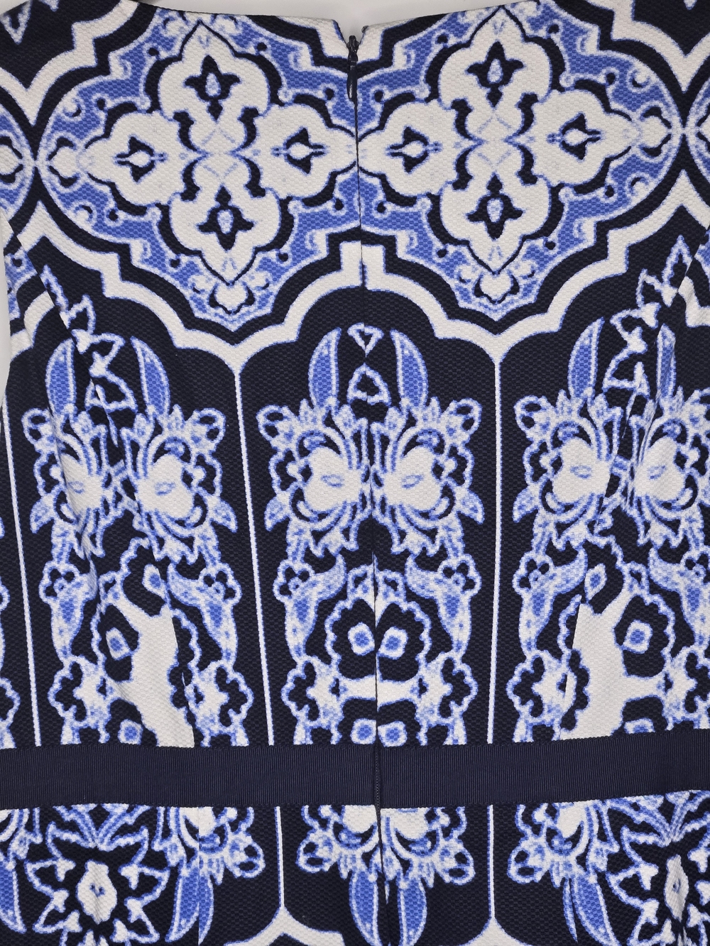 Talbots Blue White Medallion Mosaic Print Sleeveless Fit Flare Dress Size 2P - Picture 8 of 15